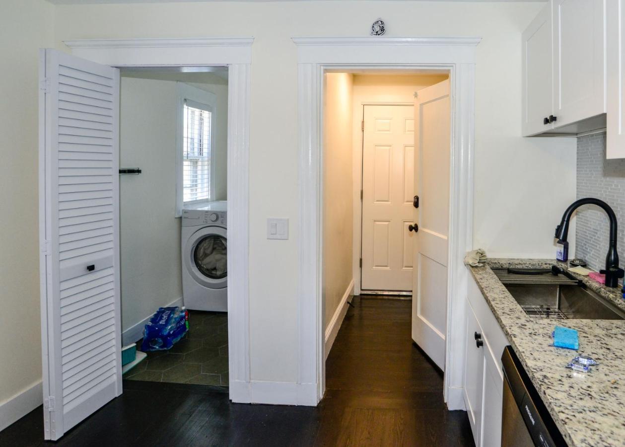 Modern Two Bedroom Condo - Boston Stoneham المظهر الخارجي الصورة